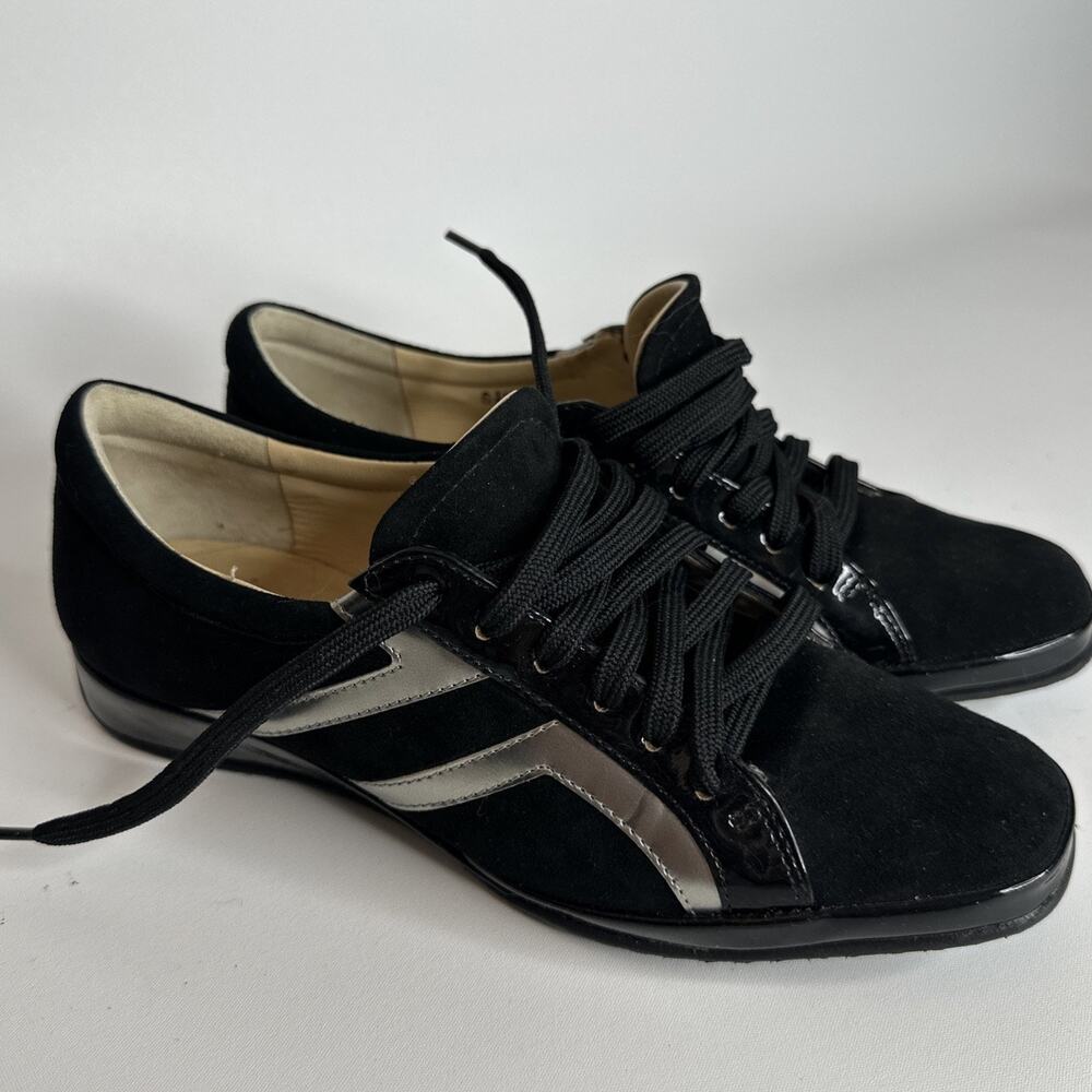 Amalfi By Rangoni Womens 6 1/2  Black Suede Leather Lace Up Sneakers Silver Trim